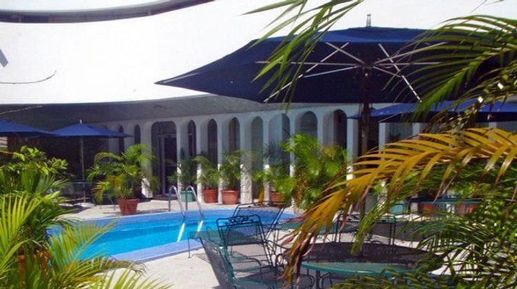 Hotel Executive Pool