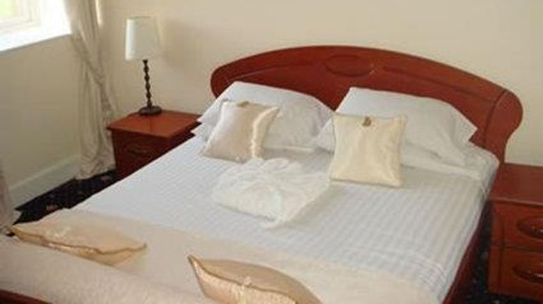 <b>Adamton Country House Hotel Room</b>. Images powered by <a href="https://iceportal.shijigroup.com/" title="IcePortal" target="_blank">IcePortal</a>.