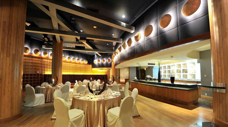 <b>Regent Warsaw Hotel Restaurant</b>. Images powered by <a href="https://iceportal.shijigroup.com/" title="IcePortal" target="_blank">IcePortal</a>.
