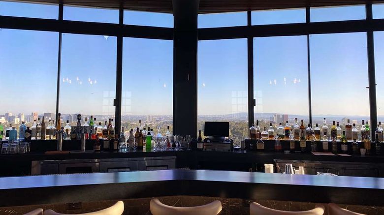 <b>Hotel Angeleno Restaurant</b>. Images powered by <a href="https://iceportal.shijigroup.com/" title="IcePortal" target="_blank">IcePortal</a>.