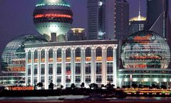 Oriental Riverside Hotel