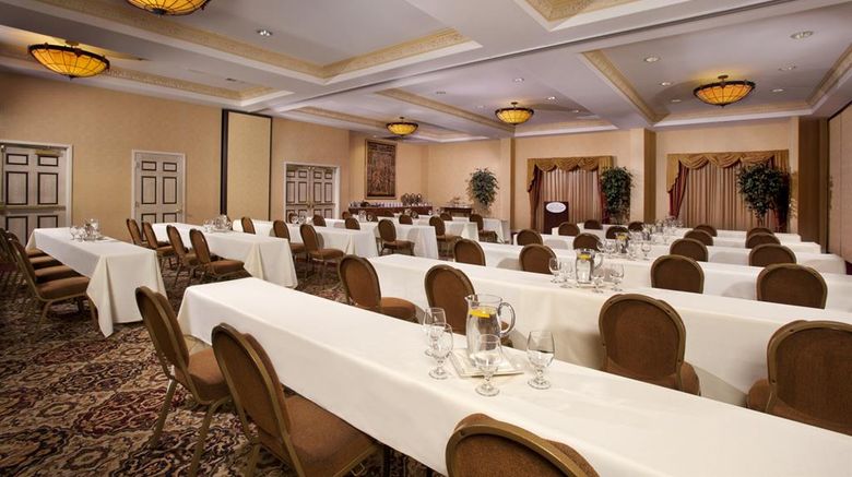 <b>Ayres Hotel Manhattan Beach/LAX Meeting</b>. Images powered by <a href="https://iceportal.shijigroup.com/" title="IcePortal" target="_blank">IcePortal</a>.