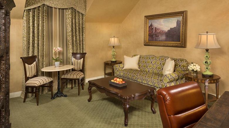 <b>Ayres Hotel Manhattan Beach/LAX Suite</b>. Images powered by <a href="https://iceportal.shijigroup.com/" title="IcePortal" target="_blank">IcePortal</a>.