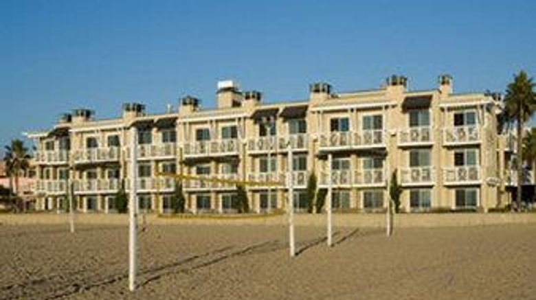 <b>Beach House at Hermosa Beach Recreation</b>. Images powered by <a href="https://iceportal.shijigroup.com/" title="IcePortal" target="_blank">IcePortal</a>.