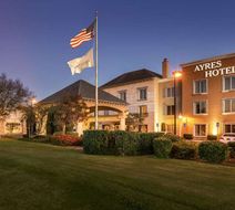 Ayres Hotel Seal Beach Exterior
