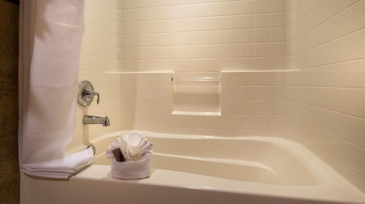 Ayres Hotel Seal Beach Room