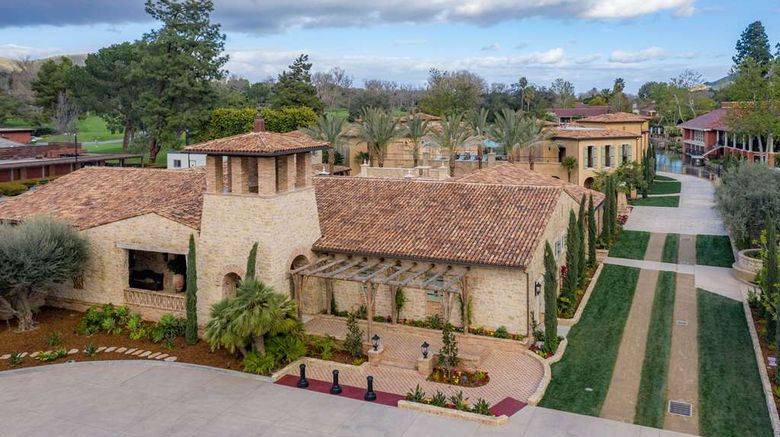<b>Westlake Village Inn Exterior</b>. Images powered by <a href="https://iceportal.shijigroup.com/" title="IcePortal" target="_blank">IcePortal</a>.