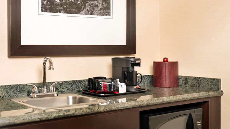 <b>Ayres Suites Ontario Mills Mall Restaurant</b>. Images powered by <a href="https://iceportal.shijigroup.com/" title="IcePortal" target="_blank">IcePortal</a>.