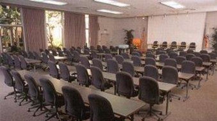 Kellogg West Hotel & Conf Ctr Meeting