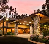 Ayres Lodge Alpine Exterior