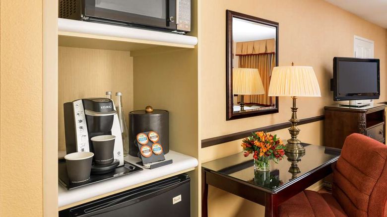 <b>Ayres Lodge Alpine Suite</b>. Images powered by <a href="https://iceportal.shijigroup.com/" title="IcePortal" target="_blank">IcePortal</a>.