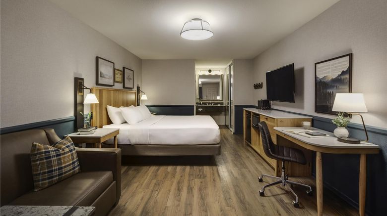 <b>Ayres Lodge Alpine Room</b>. Images powered by <a href="https://iceportal.shijigroup.com/" title="IcePortal" target="_blank">IcePortal</a>.