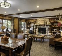 Ayres Lodge Alpine Lobby