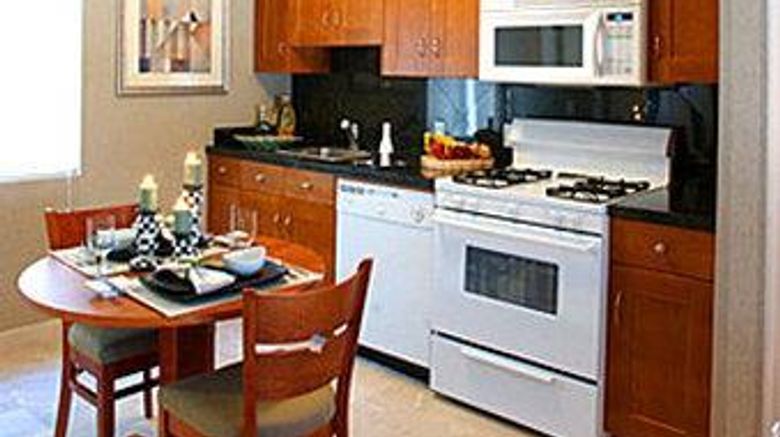 <b>7 Springs Inn & Suites Room</b>. Images powered by <a href="https://iceportal.shijigroup.com/" title="IcePortal" target="_blank">IcePortal</a>.