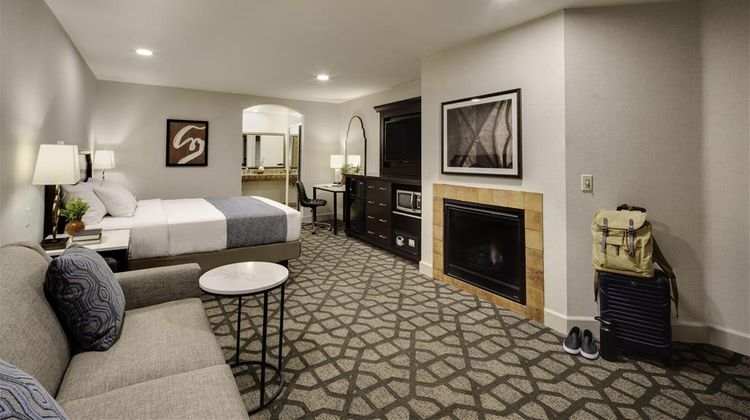 Ayres Hotel Redlands Room