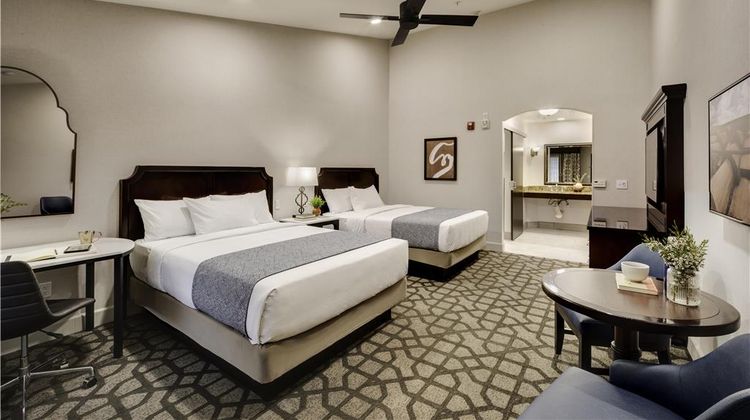 Ayres Hotel Redlands Room