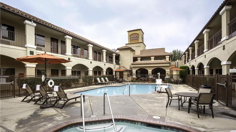 <b>Ayres Hotel Redlands Pool</b>. Images powered by <a href="https://iceportal.shijigroup.com/" title="IcePortal" target="_blank">IcePortal</a>.