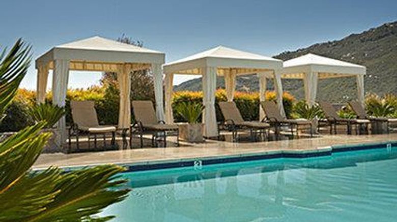 <b>Pechanga Resort & Casino Pool</b>. Images powered by <a href="https://iceportal.shijigroup.com/" title="IcePortal" target="_blank">IcePortal</a>.