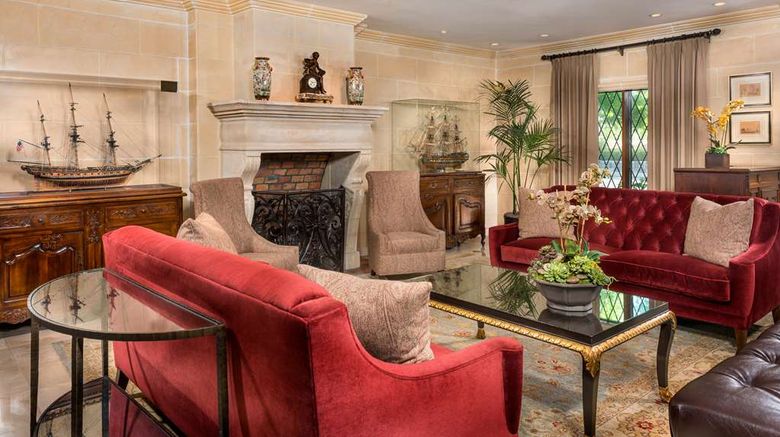 <b>Ayres Hotel & Suites Costa Mesa/Newport Lobby</b>. Images powered by <a href="https://iceportal.shijigroup.com/" title="IcePortal" target="_blank">IcePortal</a>.