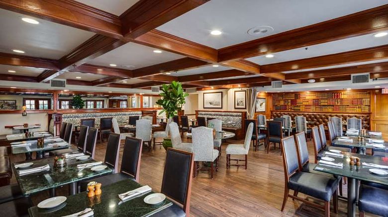 <b>Ayres Hotel & Suites Costa Mesa/Newport Restaurant</b>. Images powered by <a href="https://iceportal.shijigroup.com/" title="IcePortal" target="_blank">IcePortal</a>.