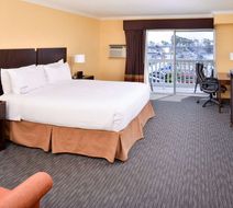 Dana Point Marina Inn Room