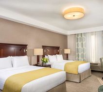 Ayres Hotel Laguna Woods Room
