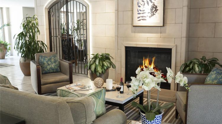 Ayres Hotel & Spa Mission Viejo Lobby