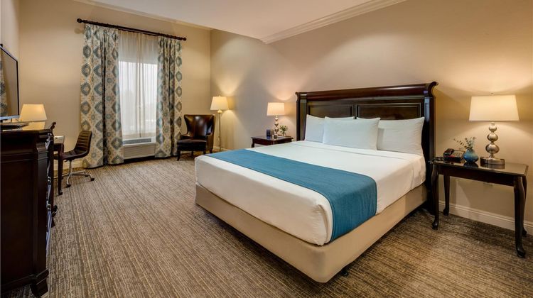 Ayres Hotel Fountain Valley Room