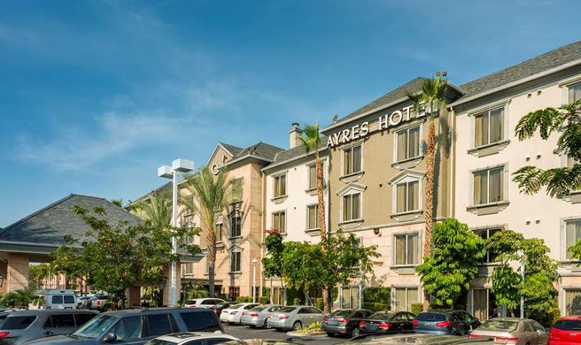 Ayres Hotel Anaheim Exterior