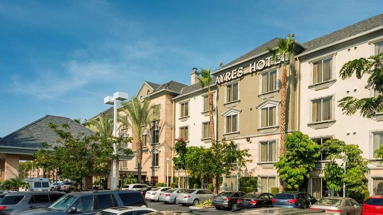 Ayres Hotel Anaheim Exterior