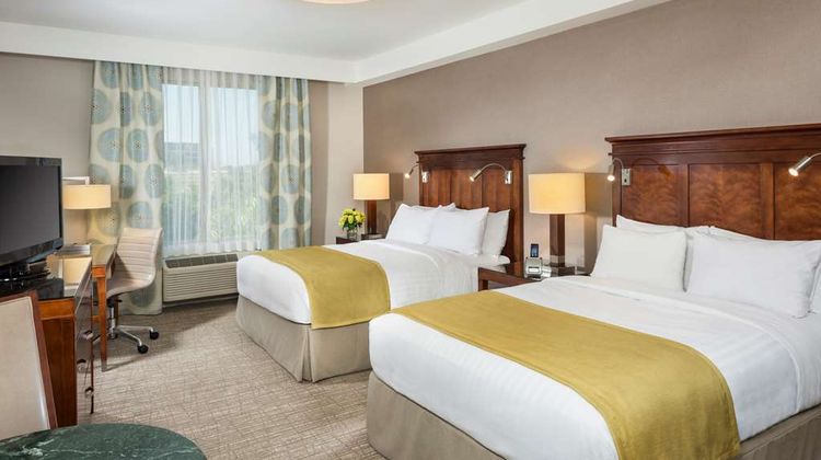 Ayres Hotel Anaheim Room