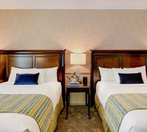 Ayres Inn Corona East/West Riverside Room