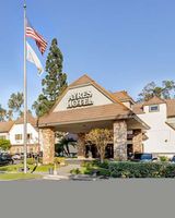 Ayres Hotel Corona - Riverside