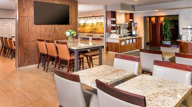 <b>Ayres Suites Yorba Linda Restaurant</b>. Images powered by <a href="https://iceportal.shijigroup.com/" title="IcePortal" target="_blank">IcePortal</a>.