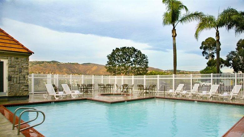 <b>Ayres Suites Yorba Linda Pool</b>. Images powered by <a href="https://iceportal.shijigroup.com/" title="IcePortal" target="_blank">IcePortal</a>.