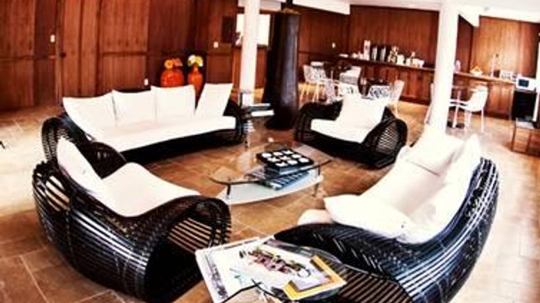 Hummingbird Inn Lobby. Images powered by <a href="https://iceportal.shijigroup.com" target="_blank" rel="noopener">Ice Portal</a>.