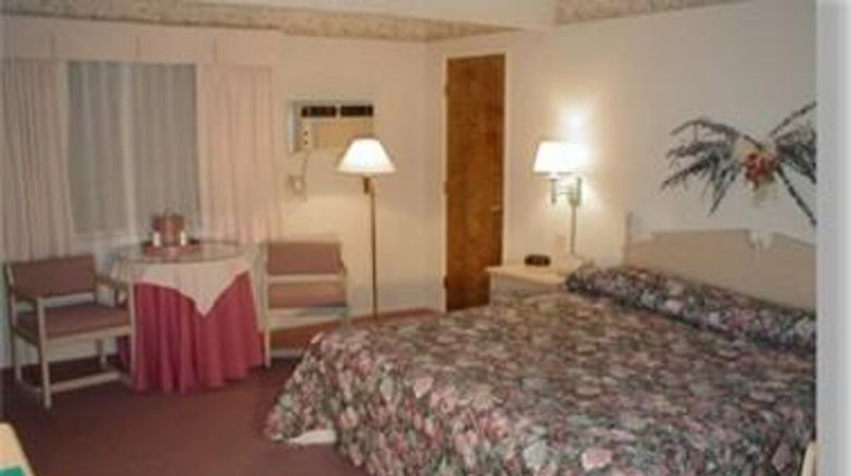<b>Hummingbird Inn Room</b>. Images powered by <a href="https://iceportal.shijigroup.com/" title="IcePortal" target="_blank">IcePortal</a>.