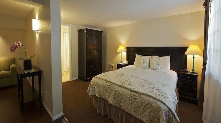 Coast Village Inn Room