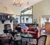 Normandy Inn Lobby