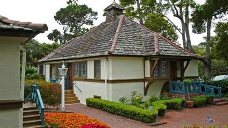 <b>Normandy Inn Exterior</b>. Images powered by <a href="https://iceportal.shijigroup.com/" title="IcePortal" target="_blank">IcePortal</a>.