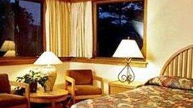 <b>Asilomar Conference Grounds Room</b>. Images powered by <a href="https://iceportal.shijigroup.com/" title="IcePortal" target="_blank">IcePortal</a>.