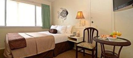 Lovers Point Inn Room