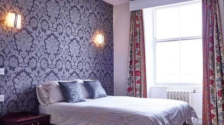 <b>Station Hotel Room</b>. Images powered by <a href="https://iceportal.shijigroup.com/" title="IcePortal" target="_blank">IcePortal</a>.
