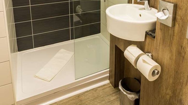 <b>Cairn Hotel Edinburgh Room</b>. Images powered by <a href="https://iceportal.shijigroup.com/" title="IcePortal" target="_blank">IcePortal</a>.