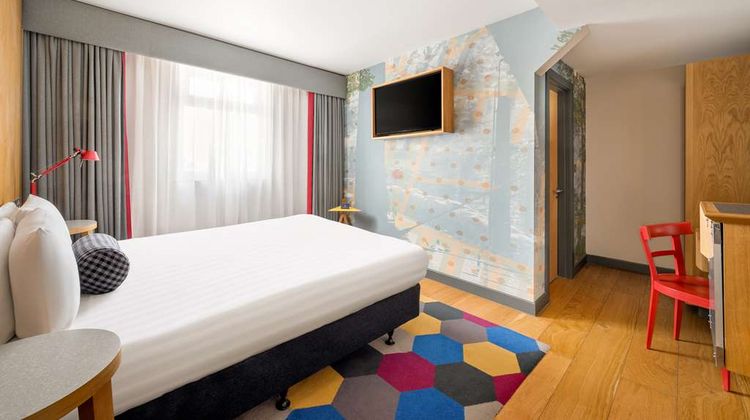 Cairn Hotel Newcastle Room
