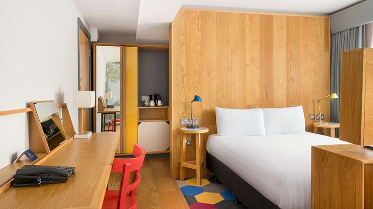 Cairn Hotel Newcastle Room