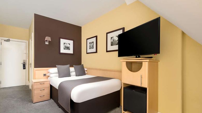 <b>Royal Station Hotel Room</b>. Images powered by <a href="https://iceportal.shijigroup.com/" title="IcePortal" target="_blank">IcePortal</a>.