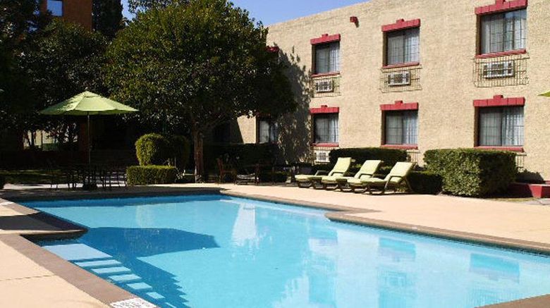 <b>Casa Grande Hotel Chihuahua Recreation</b>. Images powered by <a href="https://iceportal.shijigroup.com/" title="IcePortal" target="_blank">IcePortal</a>.