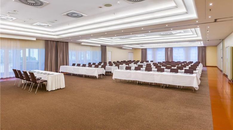 <b>Relexa Hotel Frankfurt Meeting</b>. Images powered by <a href="https://iceportal.shijigroup.com/" title="IcePortal" target="_blank">IcePortal</a>.