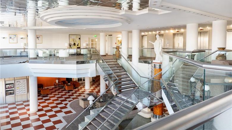 <b>Relexa Hotel Frankfurt Lobby</b>. Images powered by <a href="https://iceportal.shijigroup.com/" title="IcePortal" target="_blank">IcePortal</a>.
